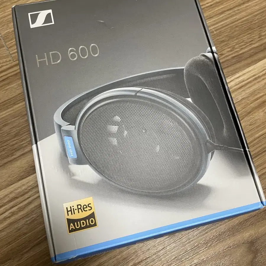 젠하이저 HD 600