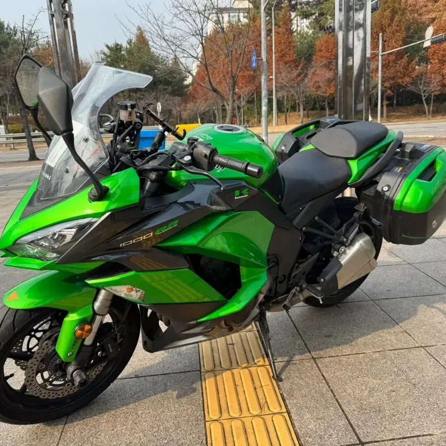 가와사키 z1000sx 18년형 abs 짧은키로수 판매합니다