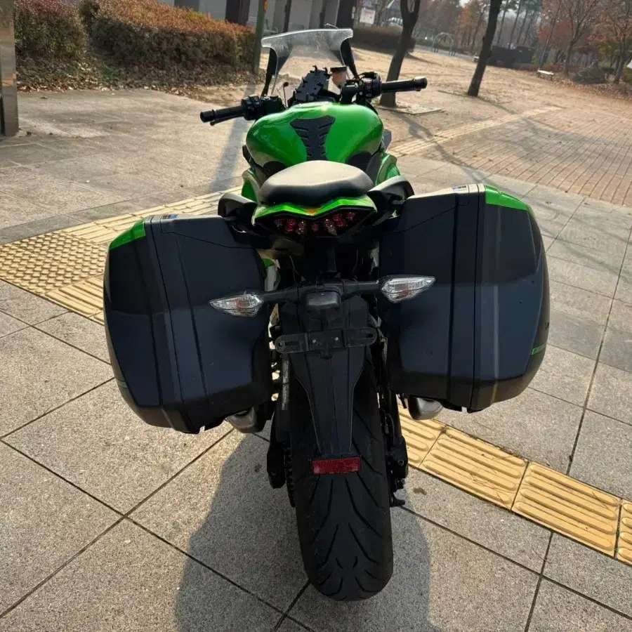 가와사키 z1000sx 18년형 abs 짧은키로수 판매합니다