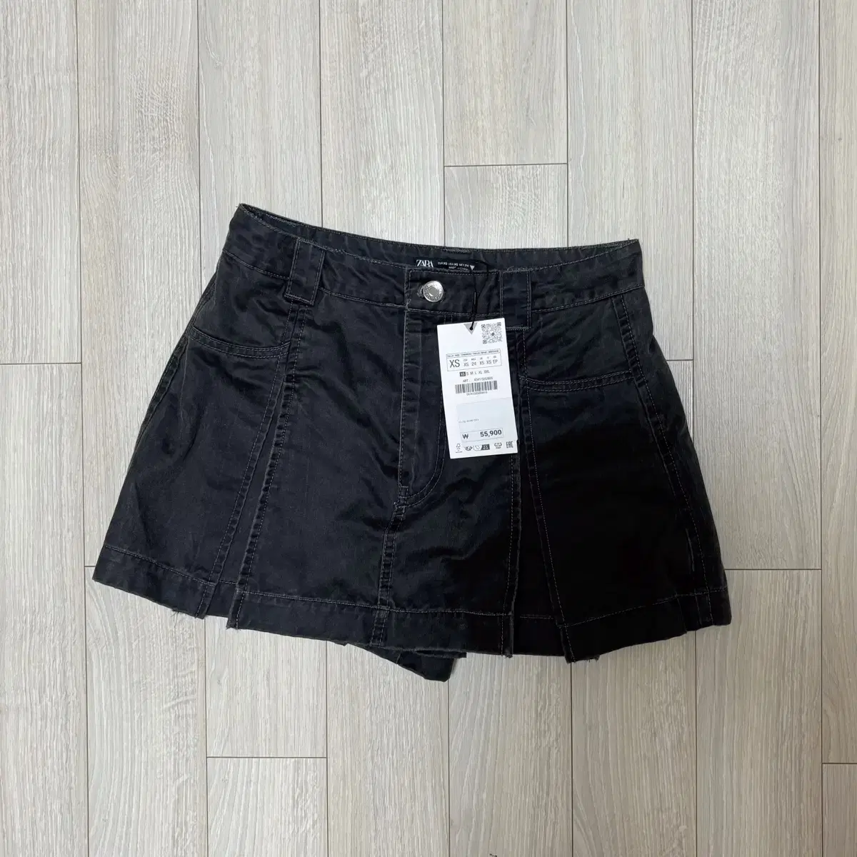 자라 공홈 왁스드 스커트 팬츠 (새상품) WAXED SKORT 4341