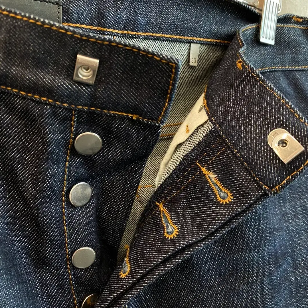 DIOR HOMME DENIM (MEN 30)