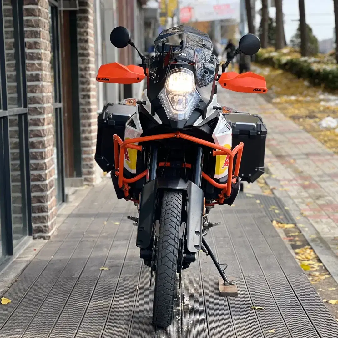 KTM 1090 어드밴처 R 2019년식 3박스 판매