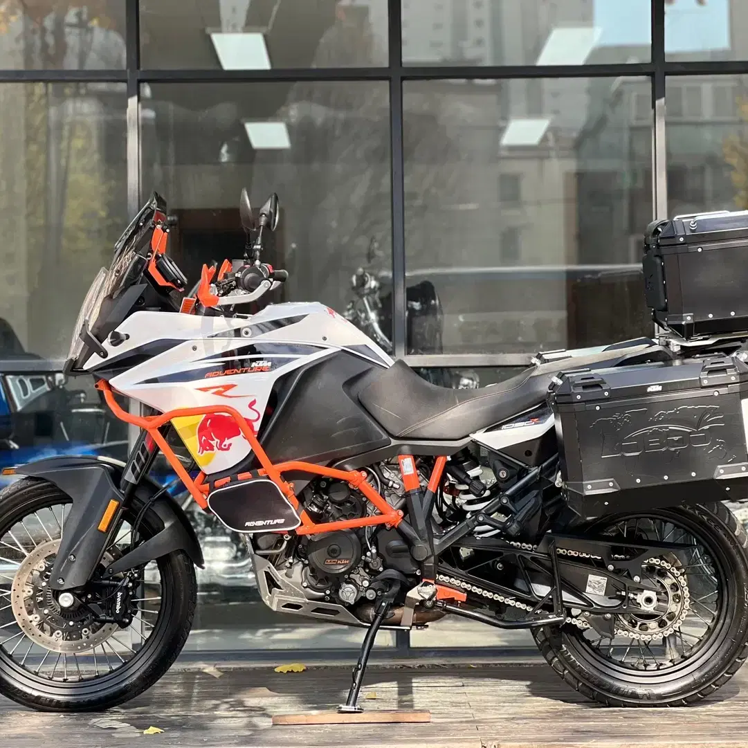 KTM 1090 어드밴처 R 2019년식 3박스 판매