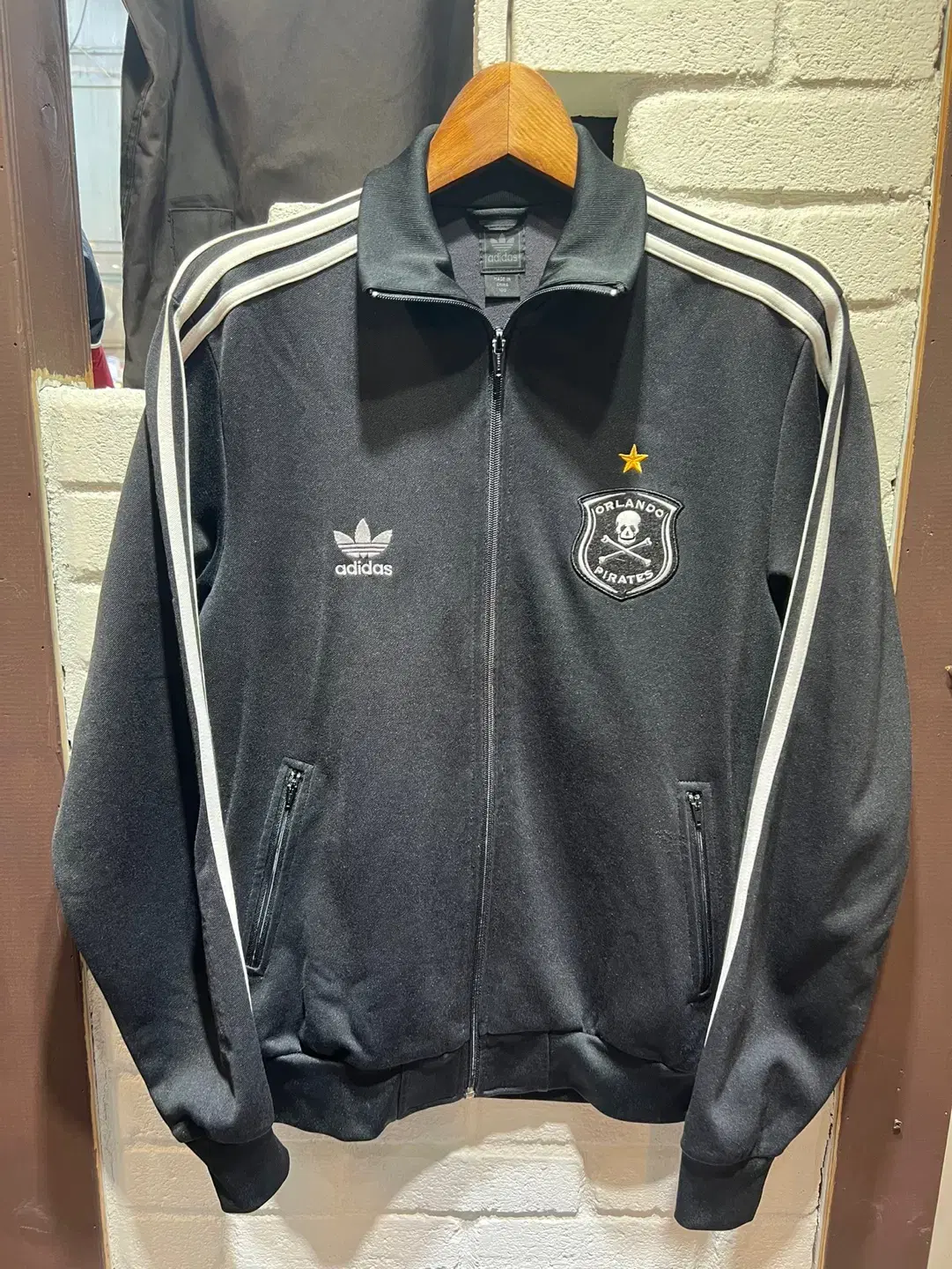 [TAPPO] Adidas Orlando Pirates Track Top Jersey