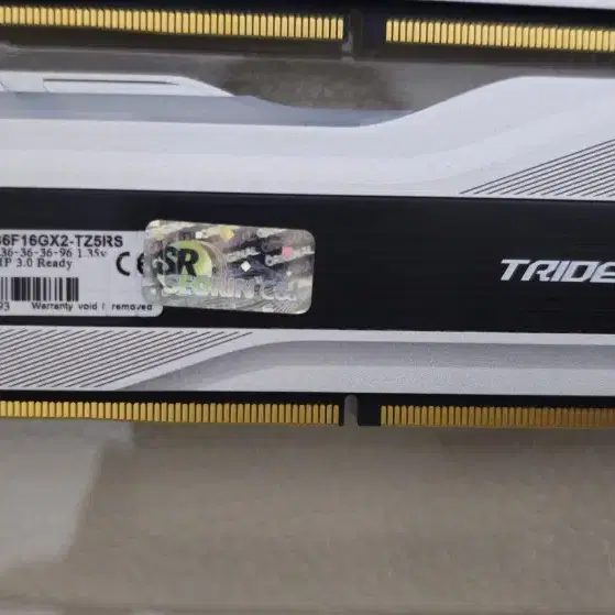 지스킬 DDR5 6000 16X2 32기가 실버팝니다