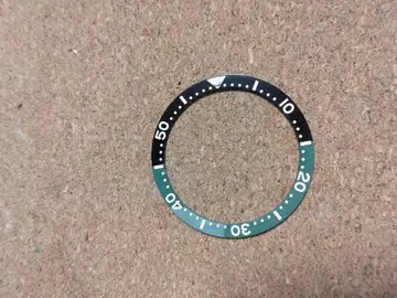 타사 제품 세이코 보이용 베젤 인서트 세라믹 소재 플랫 그린 블랙 SKX
