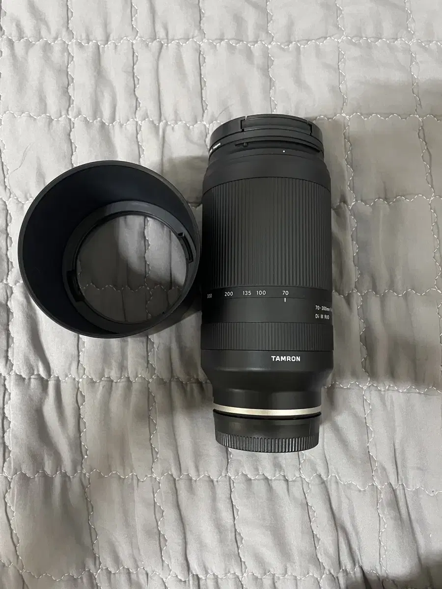 탐론 70-300 FE, 소니 FE 렌즈 FE 4-5.6/28-60mm