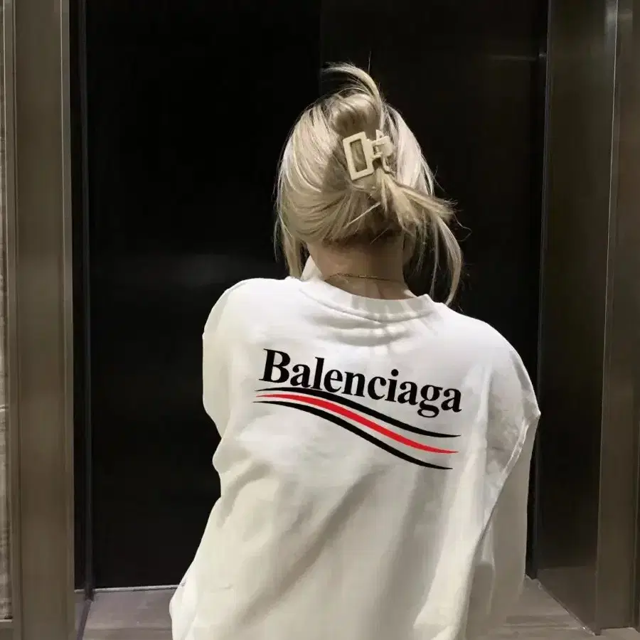 Balenciaga밸런시아가 화이트 콜라 웨이브 두꺼운 맨투맨