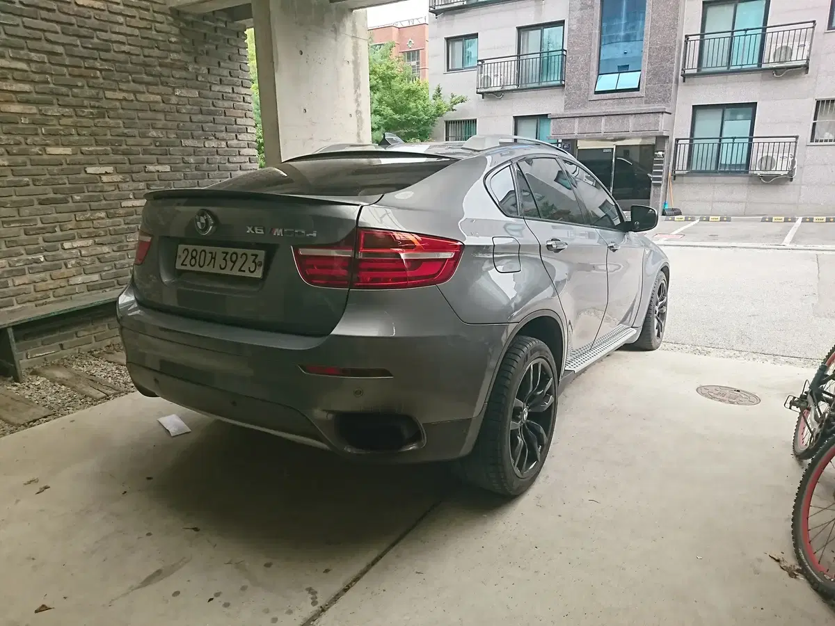 bmwx6 m50d