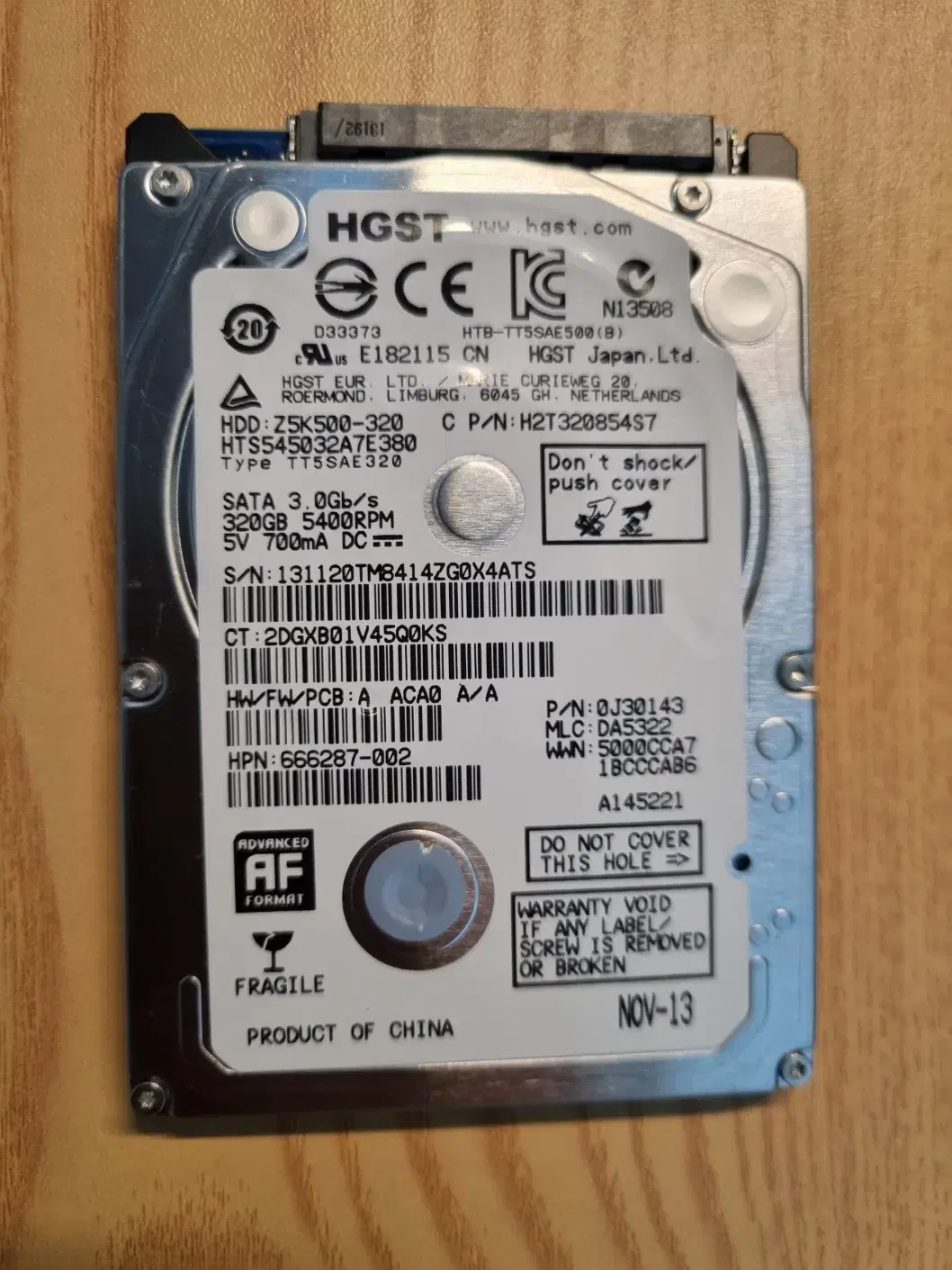 HGST Travelstar Z5K500 320GB 2.5인치 하드