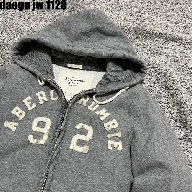 MEDIUM ABERCROMBIE ZIPUP 아베크롬비 집업