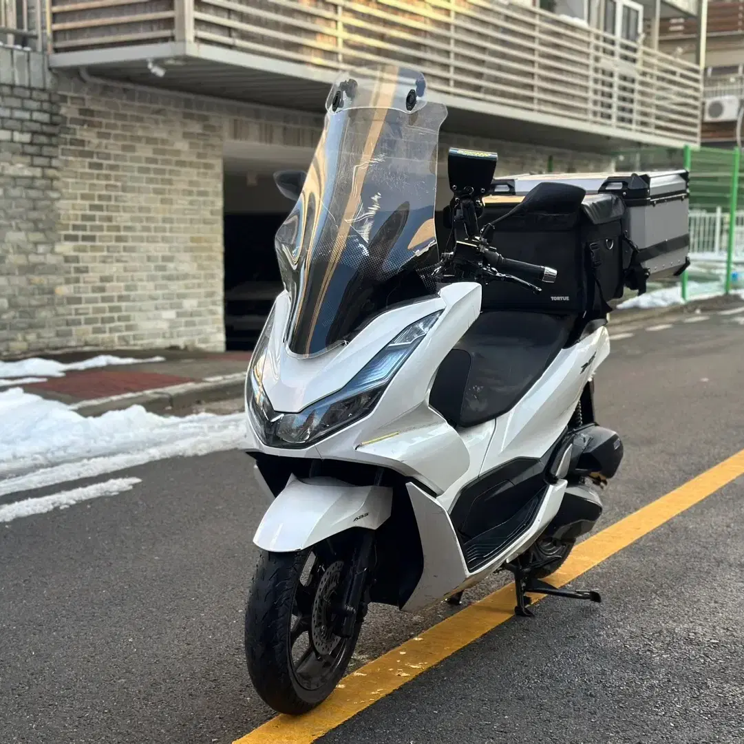 혼다 PCX125 23년식 3만km 판매합니다.