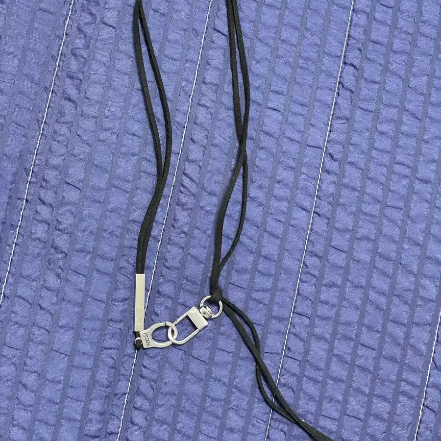 도하스 가죽 목걸이 freedom leather necklace