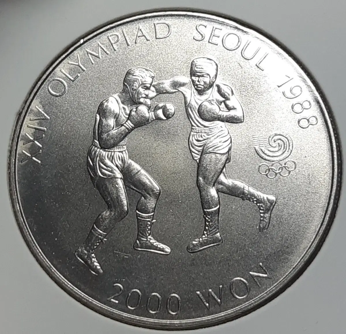 한국은행 1988년 올림픽 2000원 기념주화.주화 화폐 동전