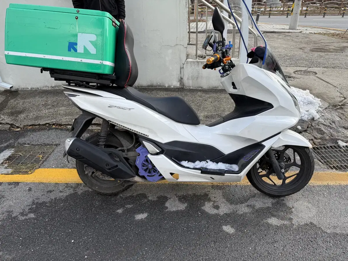 pcx125 22년식