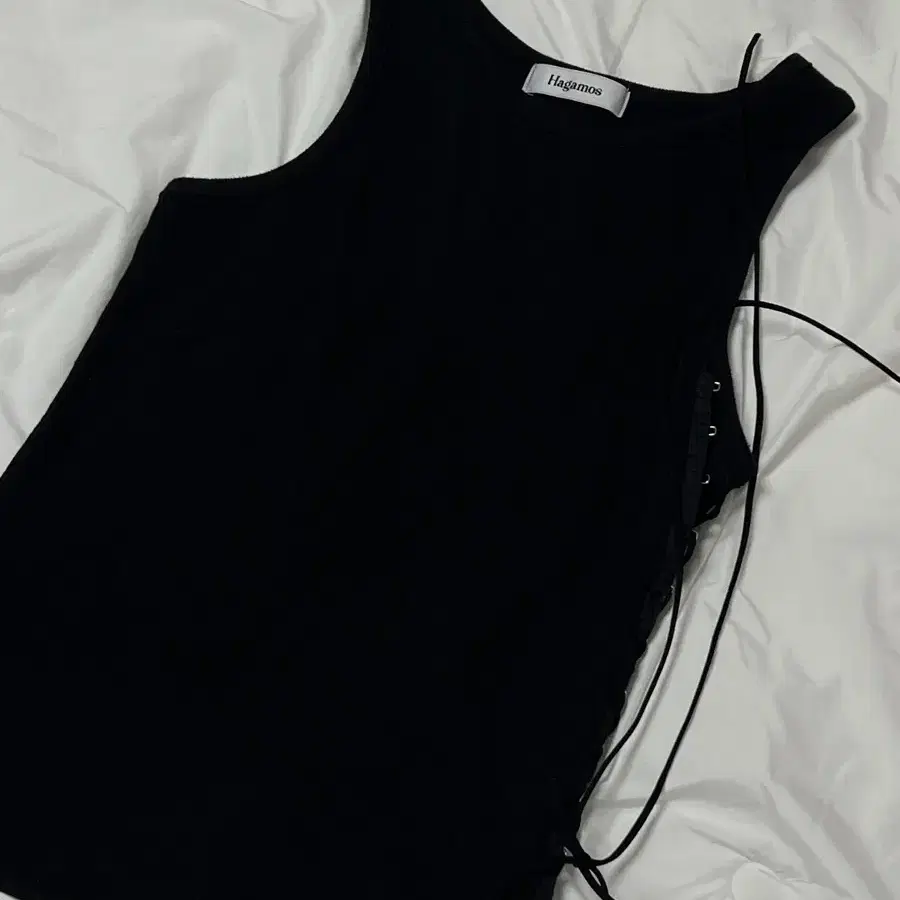 hagamos 아가모스 SIDE LACE STRING SLEEVELESS