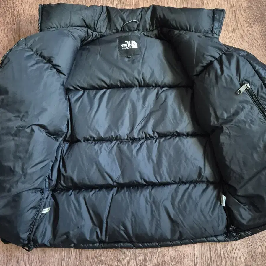 North Face 노스페이스 눕시 700 블랙 85