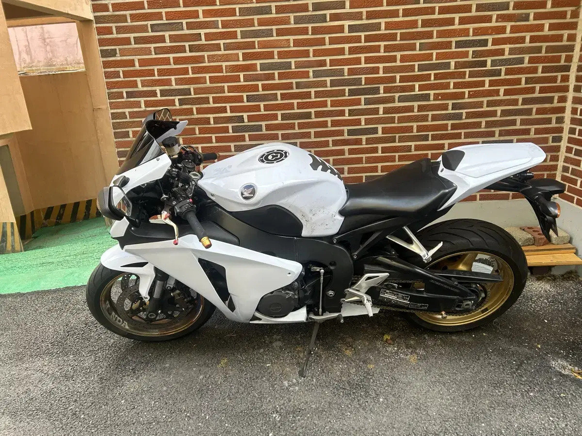 09 cbr1000rr