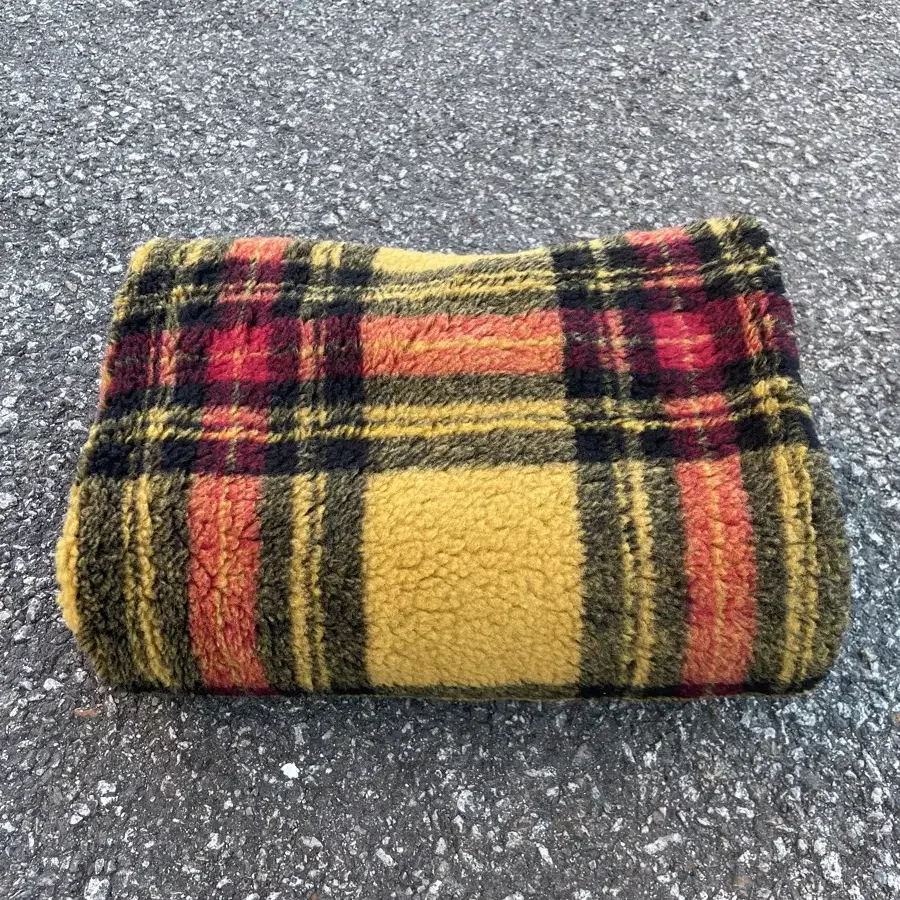 Vintage Check muffler