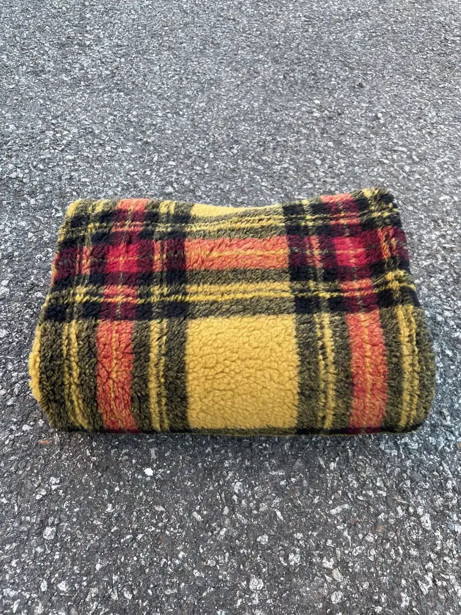 Vintage Check muffler