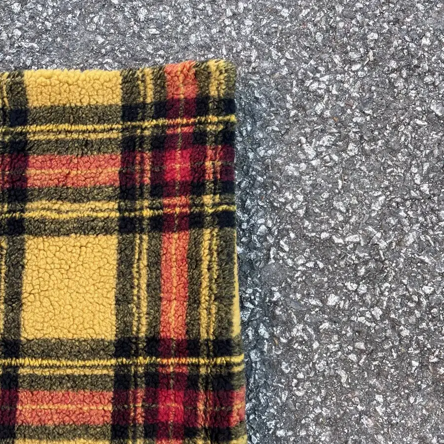 Vintage Check muffler