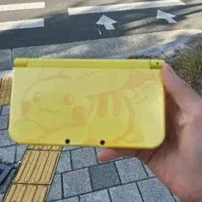 뉴 닌텐도 3ds xl 피카츄 에디션 급처 합니다