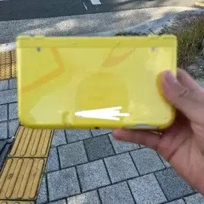 뉴 닌텐도 3ds xl 피카츄 에디션 급처 합니다