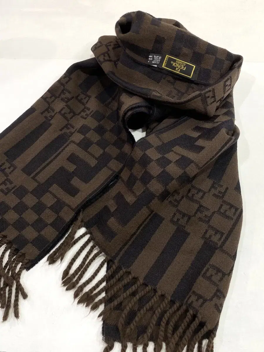 Fendi mix pattern muffler