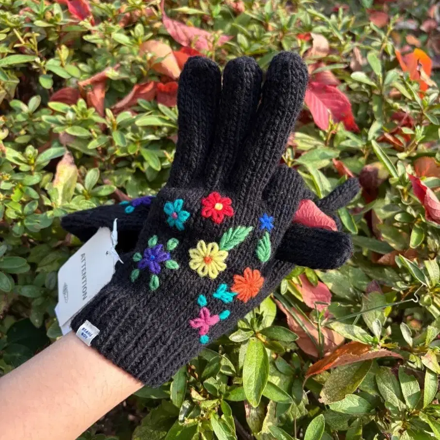 BEAMS 빔스 FLOWER KNIT GLOVE 플라워 니트 장갑