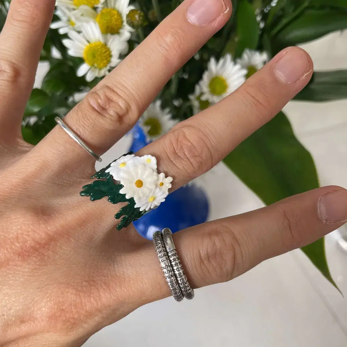 BEAMS 빔즈 PAINT FLOWER RING 페인트 플라워 링