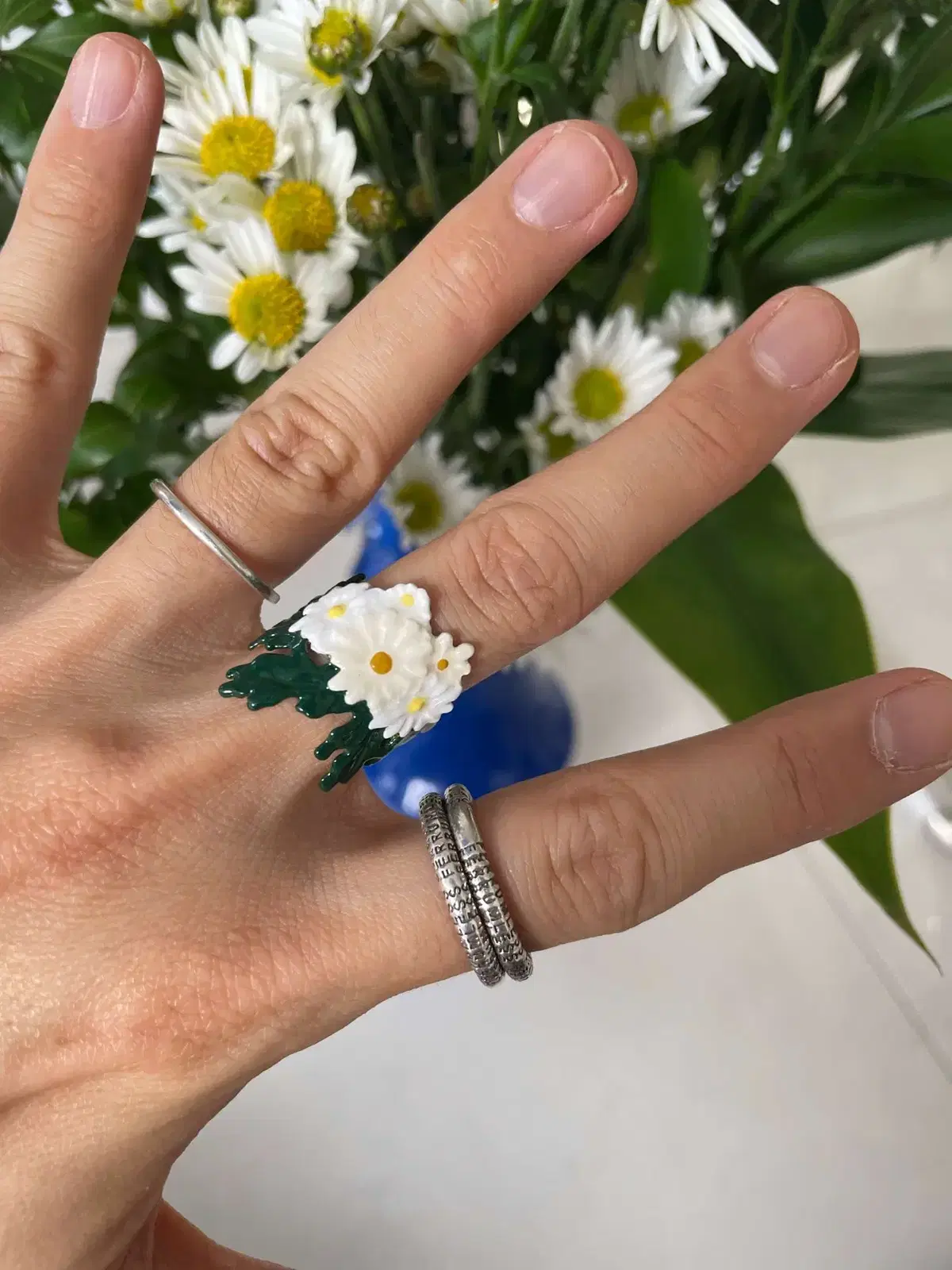 BEAMS 빔즈 PAINT FLOWER RING 페인트 플라워 링