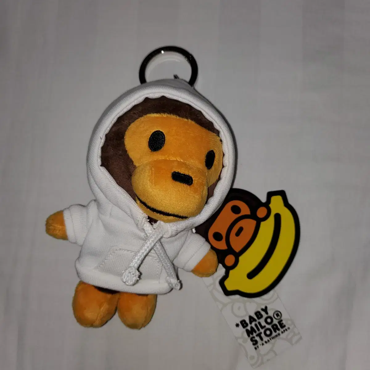 베이프 마일로 인형 키링 Baby Milo keychain (white)