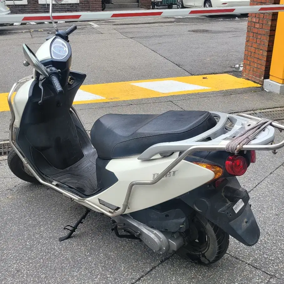 대림 다트 125CC 스쿠터 팝니다