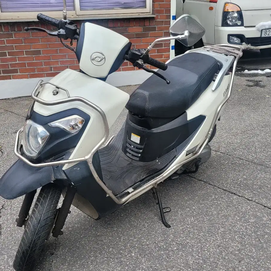 대림 다트 125CC 스쿠터 팝니다