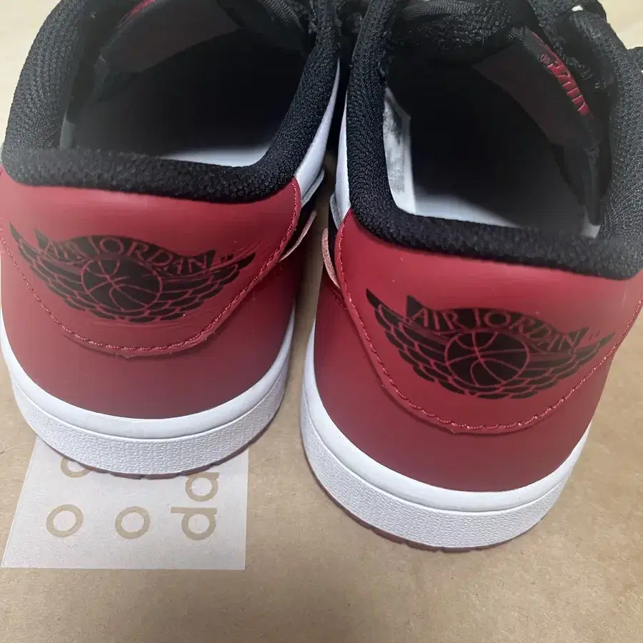 Jordan 1 Retro Low OG Black Toe