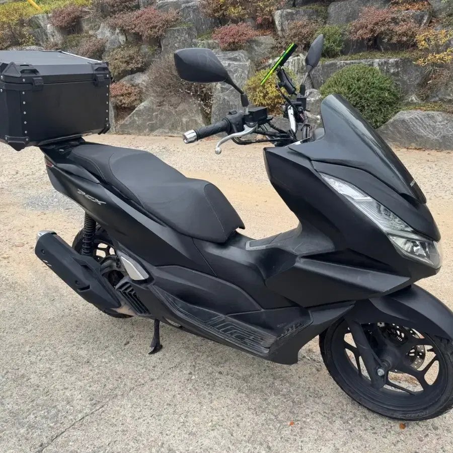 혼다 pcx125 21년 스마트키 멧블랙 판매합니다