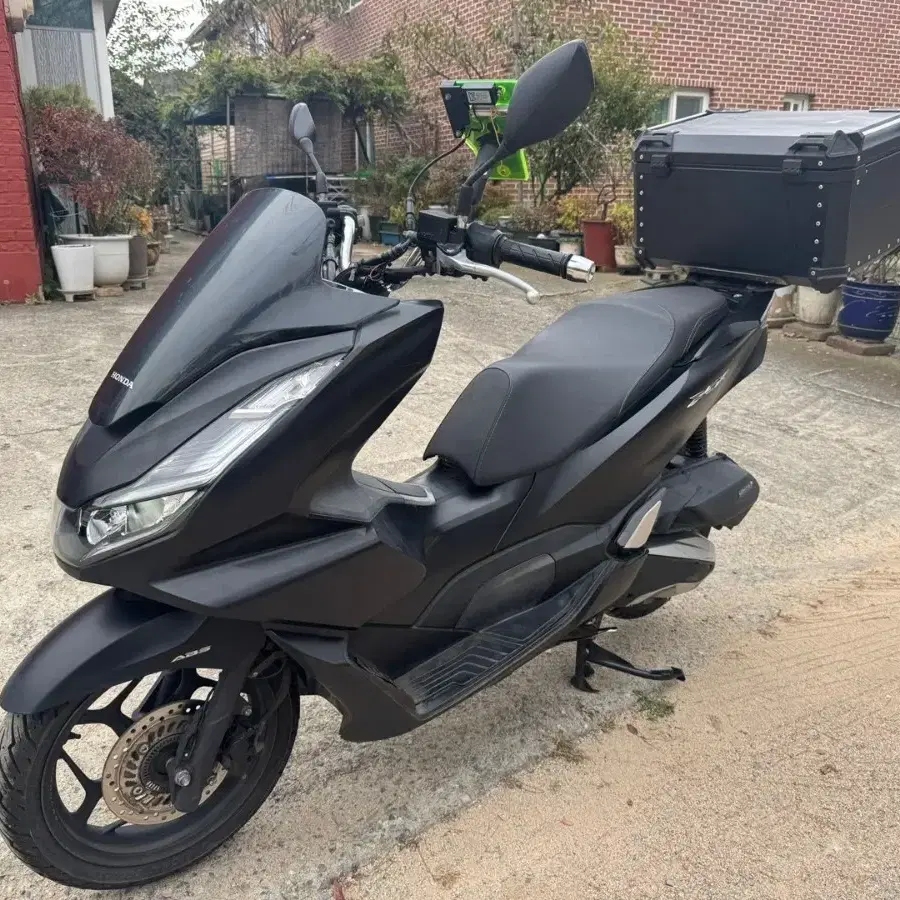 혼다 pcx125 21년 스마트키 멧블랙 판매합니다