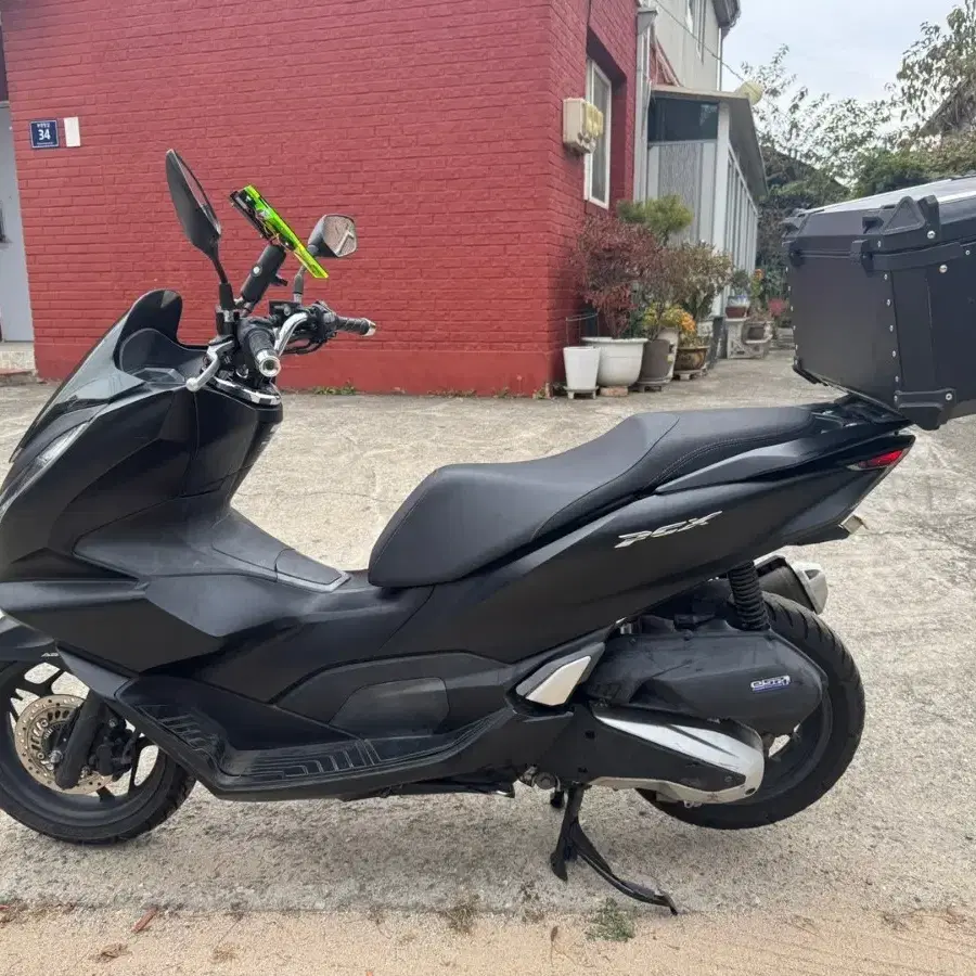 혼다 pcx125 21년 스마트키 멧블랙 판매합니다