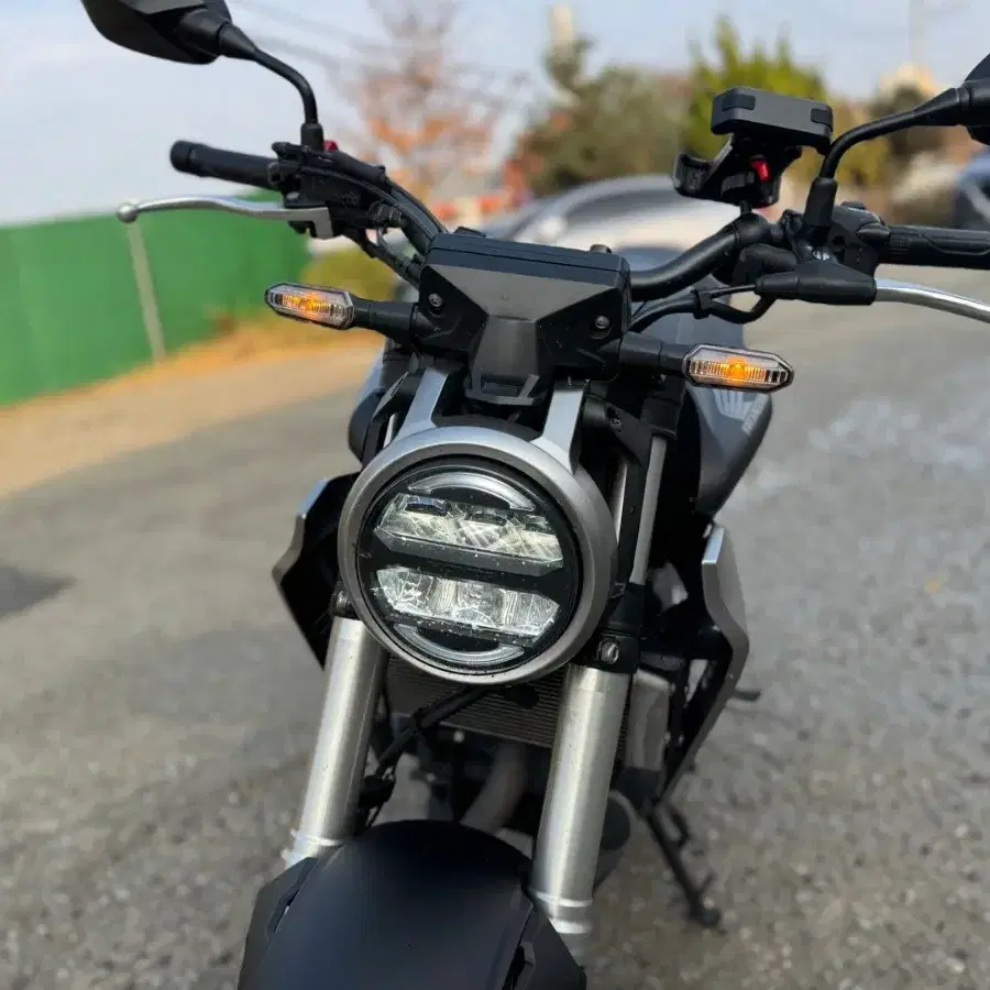 혼다 cb300r 19년형 abs 짧은키로수 판매합니다