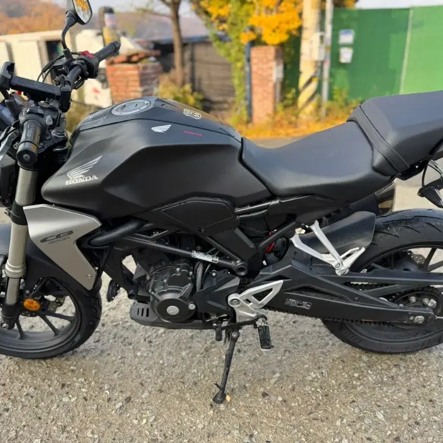 혼다 cb300r 19년형 abs 짧은키로수 판매합니다