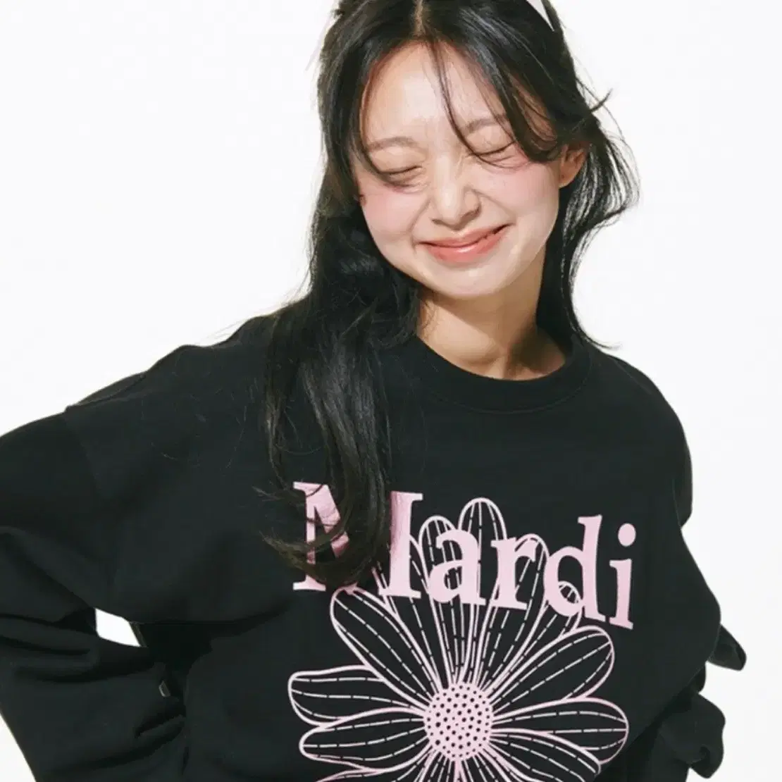 마르디 메크르디 맨투맨 블랙핑크 SWEATSHIRT FLOWERMARDI