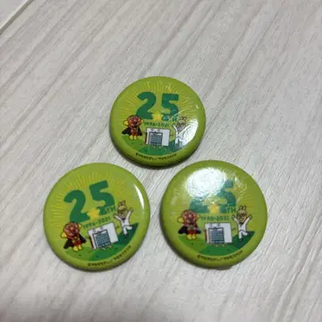 호빵맨 25주년 기념 캔뱃지 3종 세트