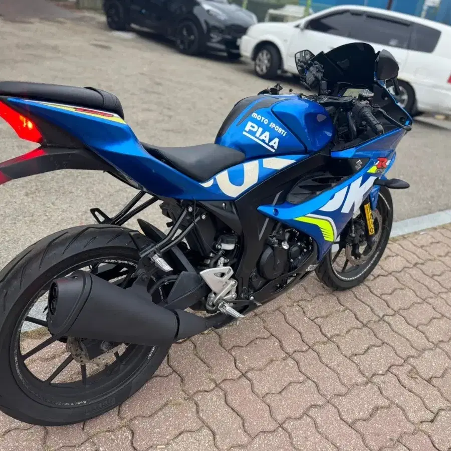 스즈키 gsx-r125 19년형 불바퀴튜닝 판매합니다