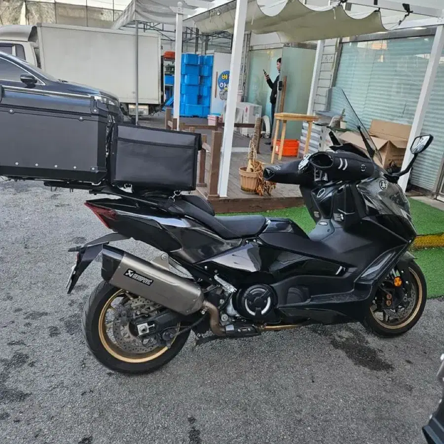 tmax 560 네고가능