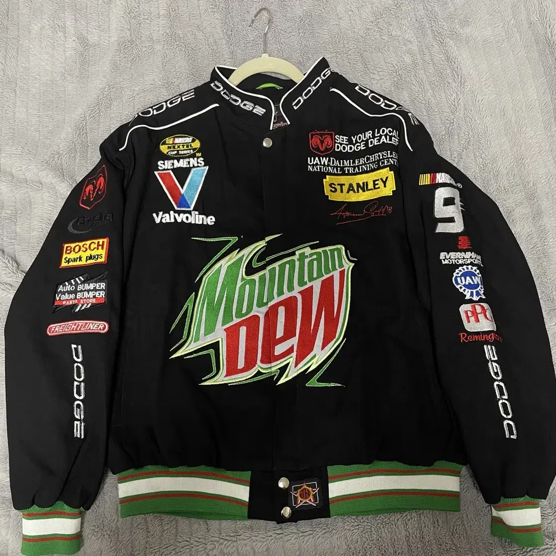 JH Desing 레이싱 자켓 Mountain Dew Edition