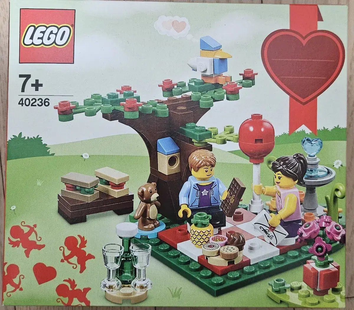 LEGO 40236 Romantic Valentine's Picnic sealed New