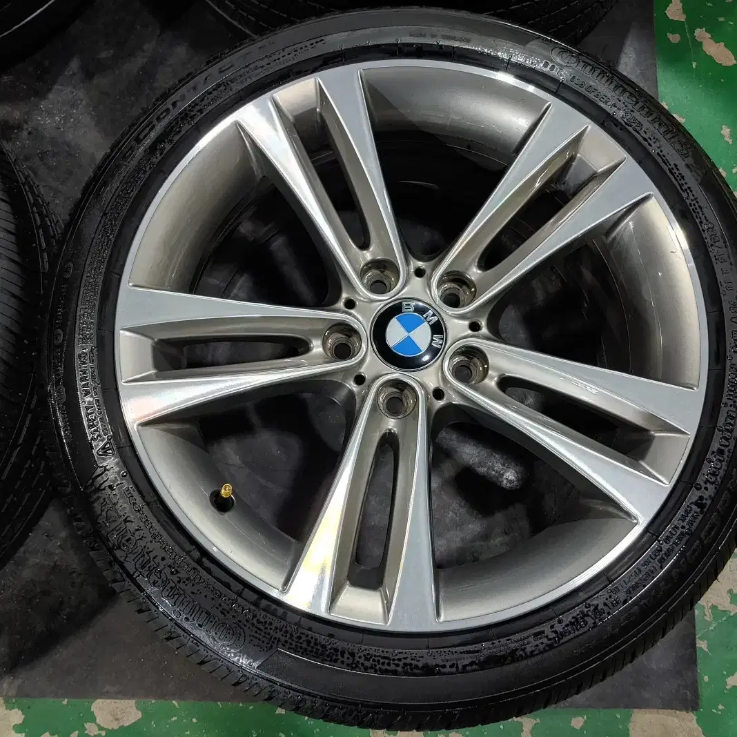 BMW F30 3시리즈 397M 18인치 정품 휠타이어