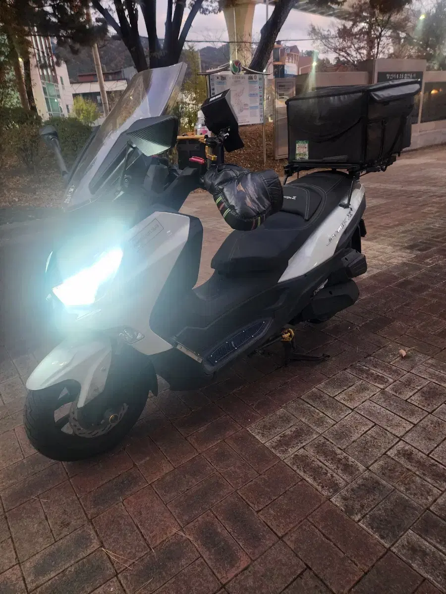 2021년식 조이맥스 z300cc 매물