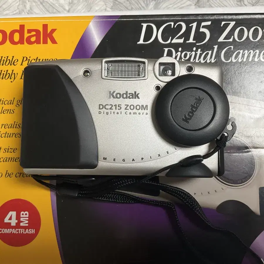 코닥 DC215 zoom