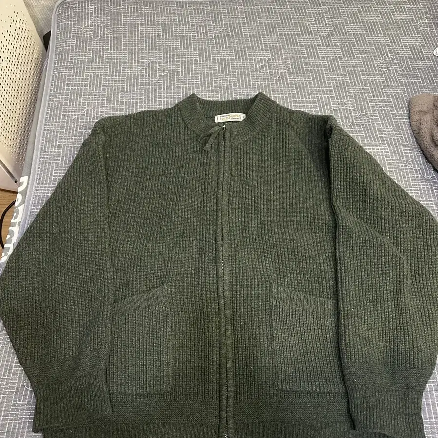 프리즘웍스 WOOL DECK ZIP UP CARDIGAN